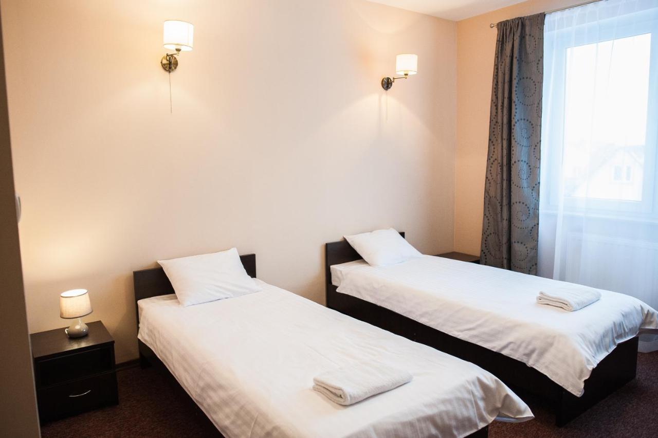 Hotel Zacisze Bratkowice Екстер'єр фото
